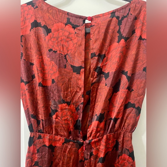 3/$25! L'Academie The Elaina Mini Satin Dress in Red Peony From REVOLVE S - Picture 11 of 14